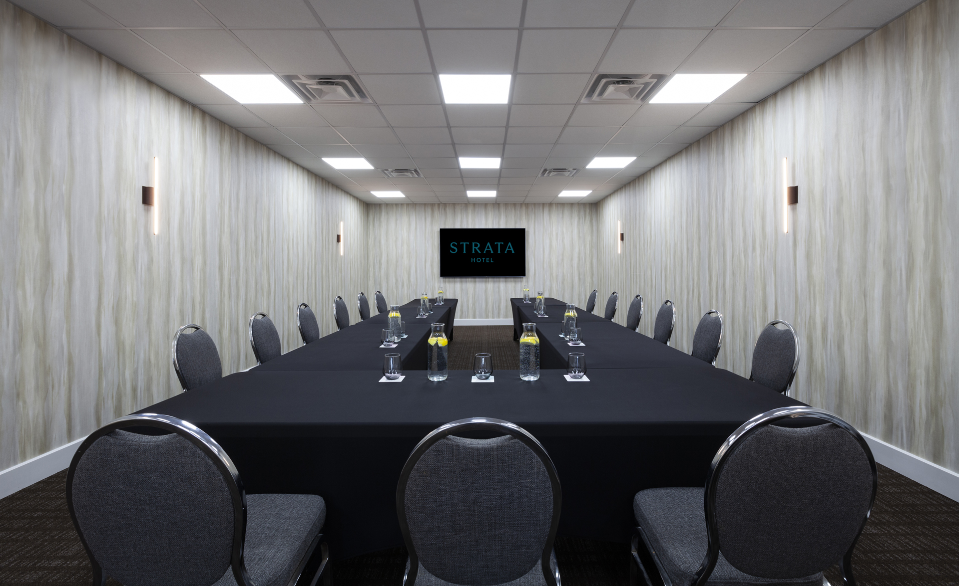 Flexible Meeting Rooms in Kingston | Strata Hotel